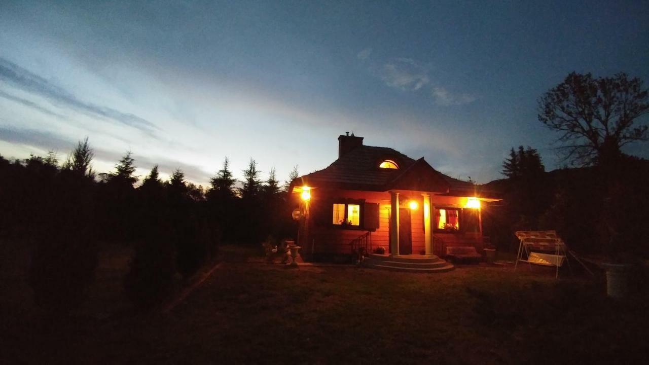 Bieszczadzki Dworek Ustrzyki Dolne Exterior foto